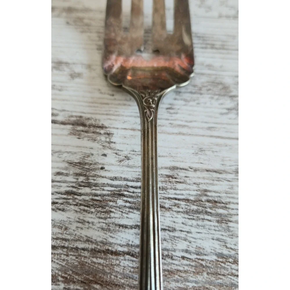 Vintage 1881 Rogers Oneida Ltd. Enchantment Silverplate 3-Tine Serving Fork